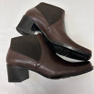 Liz Claiborne Dark Brown Chukka Boots
